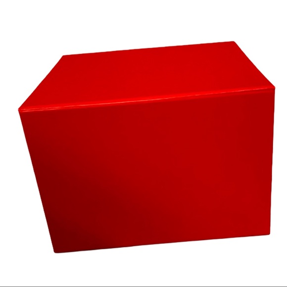 Hallmark Red Large Ribbon Tied Gift & Keepsake Box - Picture 5 of 10